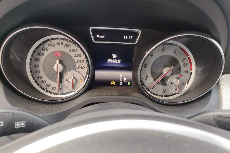 Used Mercedes-Benz GLA 2015 GLA 200 Fashion Model