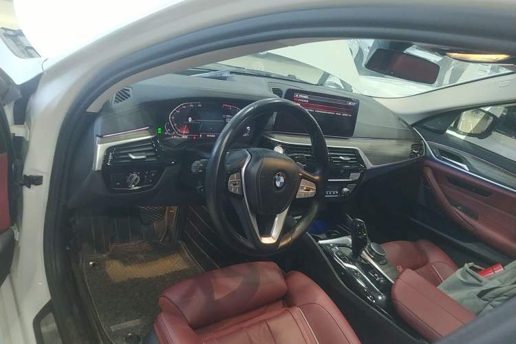 Used BMW 5 Series 2021 530Li Luxury Edition Premium Package Center Console