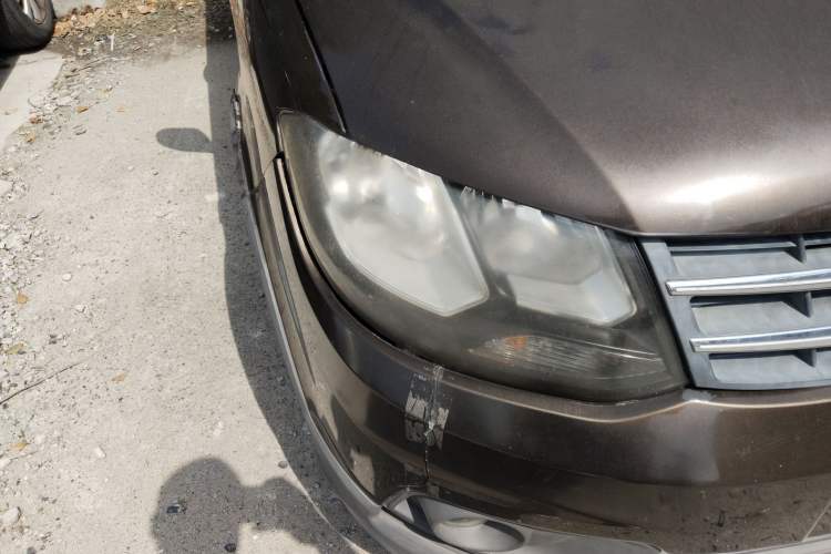 Used Dongfeng Fengon 360 2015 1.5L Manual Comfort II 7-Seater Right Front Headlight