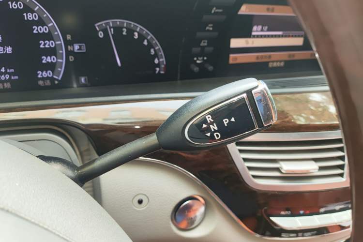 Used Mercedes-Benz S-Class 2010 S 300 L Business Model
