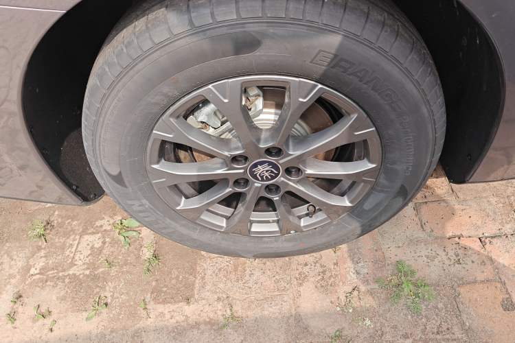 Used BYD Qin L 2025 DM-i Smart Drive 80KM Leading Model
