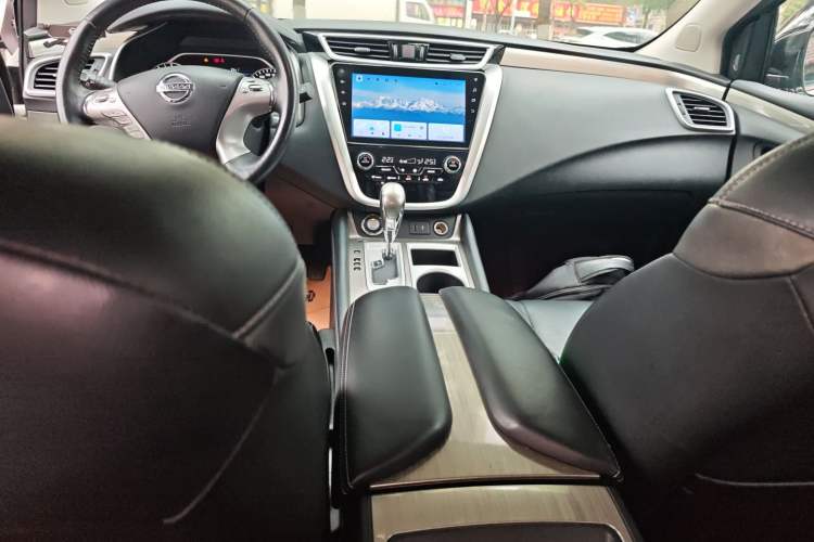 Used Nissan Murano 2021 2.5L XL Two-Wheel Drive Smart Connect Luxury Edition Audio And AC Panel