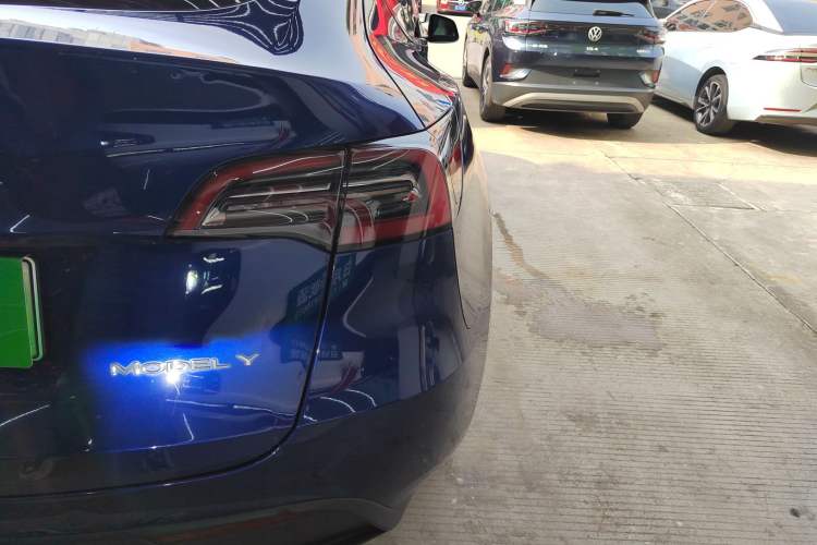 Used Tesla Model Y 2022 Revised Version Rear-Wheel Drive Exterior 3