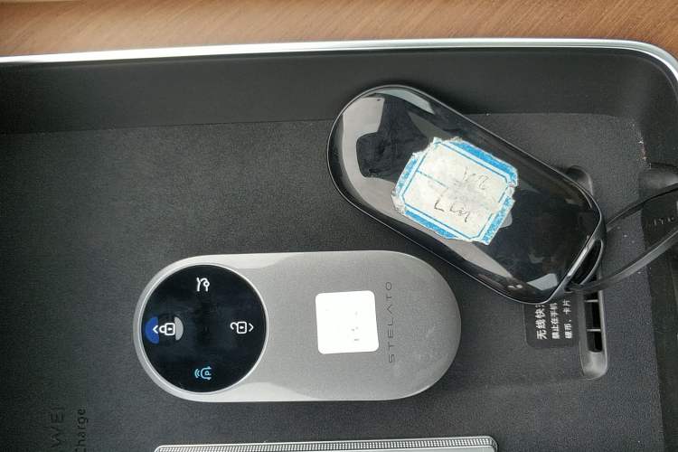 Used Hima Stelato S9 2024 All-Electric Ultra Four-Wheel-Drive Flagship Edition Interior 1