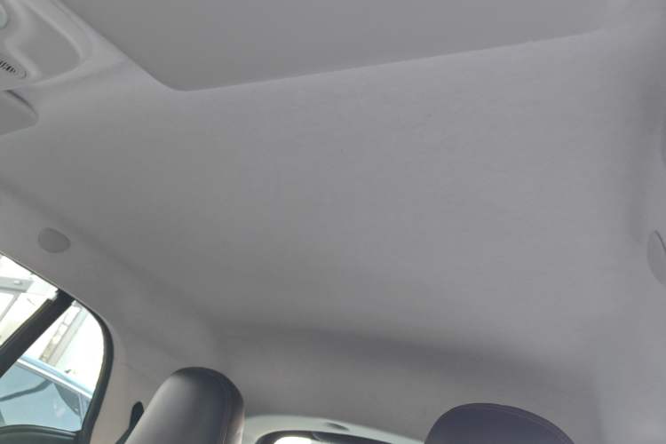 Used smart fortwo 2015 1.0L 52 kW hardtop Dynamic version
