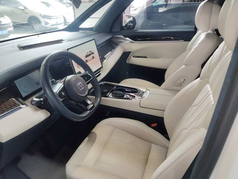 Used Zeekr 009 2022 WE Edition — 14