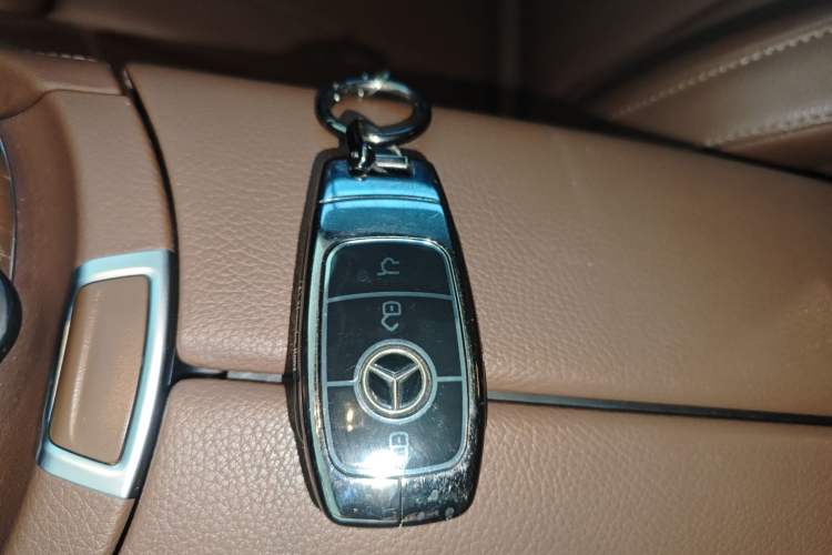 Used Mercedes-Benz E-Class 2019 E 260 L