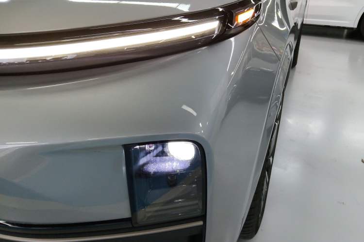 Used Li Auto L9 2025 Ultra Smart Refreshed Edition
