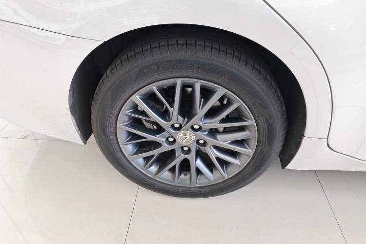 Used Lexus ES 2017 200 30th Anniversary Edition
