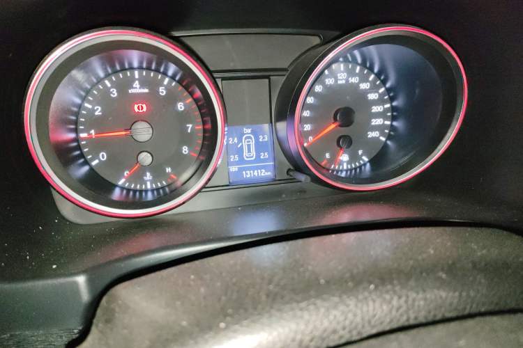 Used Haval H6 2015 Revised Version Sport Edition 1.5T Manual Transmission Two-Wheel Drive Elite Grade Instrument Cluster