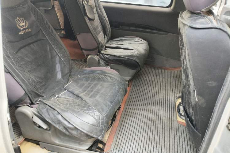 Used FORTHING Lingzhi 2013 M3 1.6L 7-seat Standard Model