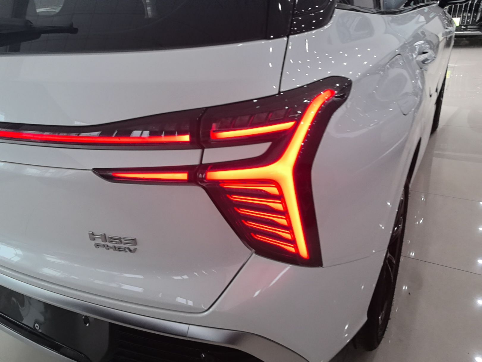 Hongqi HS3 PHEV 2025 Model PHEV 117km Jingwei PLUS Edition — снимка 9