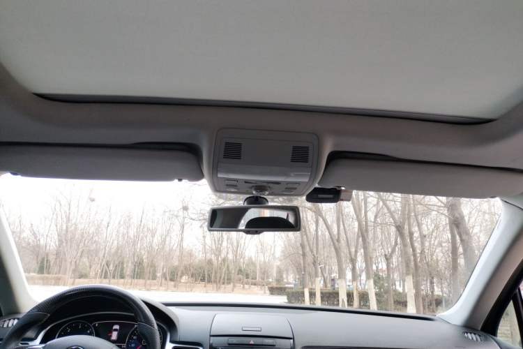 Used Volkswagen Touareg 2011 3.0 TDI Diesel Standard Version Headliner