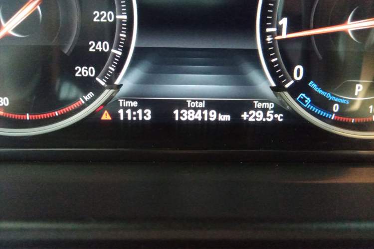 Used BMW 5 Series 2017 525Li Luxury Design Package Odometer Close Up