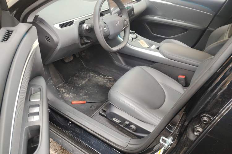 Used XPeng MONA M03 2025 600 with Ultra-Long Range Max Driver Seat