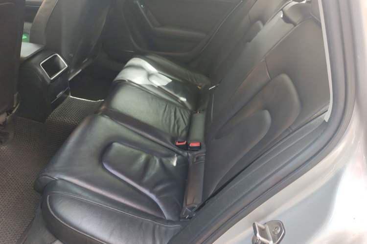 Used Audi A4L 2013 35 TFSI Automatic Comfort Model Left Rear Seat