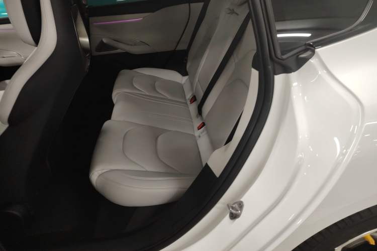 Used Xiaomi Auto SU7 2024 Four-Wheel-Drive Max Founder's Edition