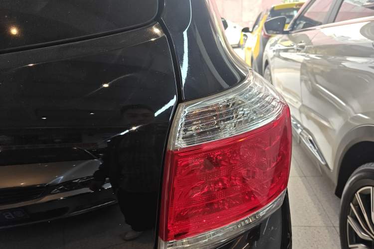 Used Toyota Highlander 2012 2.7L Two-Wheel Drive 7-Seater Luxury Edition
