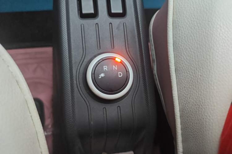 Used Wuling Hongguang MINIEV 2022 Macaron Premium Model – Lithium Iron Phosphate