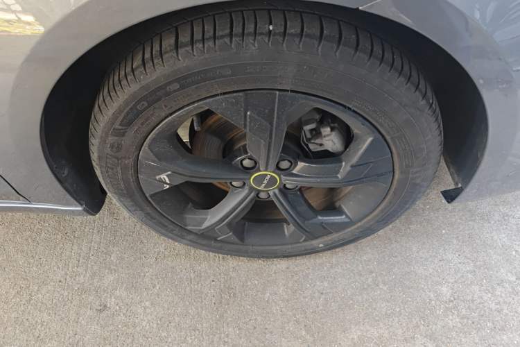 Used Roewe i6 MAX 2020 300TGI Automatic "Swell Cool Smart Drive" Edition
