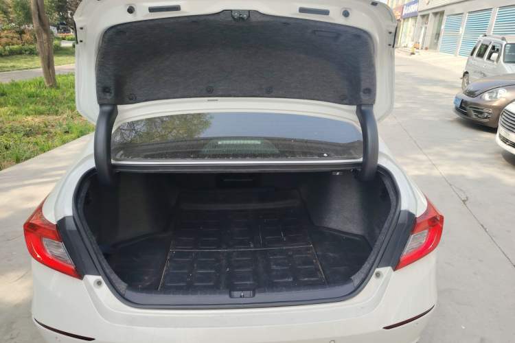 Used Honda Accord 2018 Rui·Hybrid 2.0L Rui Zhi Edition China VI Trunk