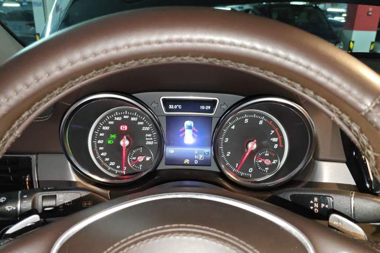 Used Mercedes-Benz GLS 2018 Facelift GLS 320 4MATIC Instrument Cluster