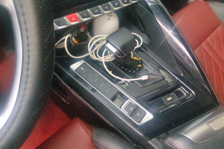 Used FORTHING T5L 2019 1.5T CVT Luxury 7-Seater
