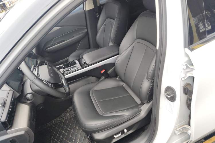 Used Wuling Xingguang 2024 Co-Creation Edition 510 Advanced Model