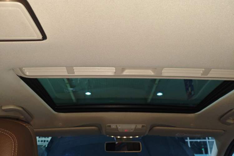 Used Mercedes-Benz E-Class 2019 E 200 L Sport 4MATIC
