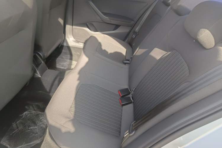 Used Volkswagen Jetta 2015 Value Edition 1.6L Automatic Comfort Version
