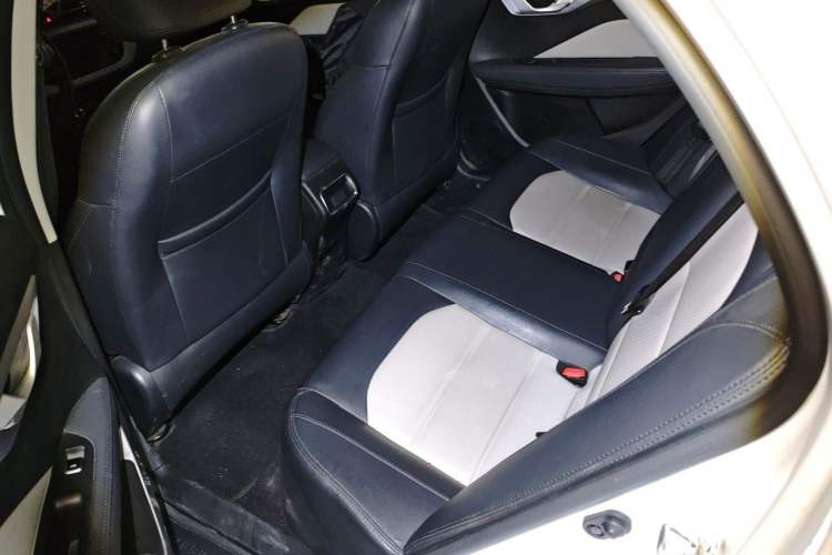 Used Geely Auto Vision 2020 Revised Version 1.5L CVT Asian Games Edition Left Rear Seat