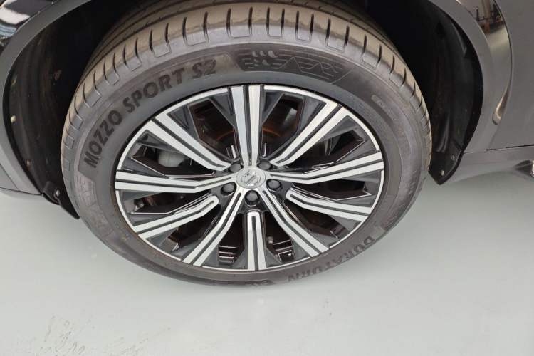 Used Volvo XC90 2023 B6 Zhiyi Luxury Edition 7-Seater
