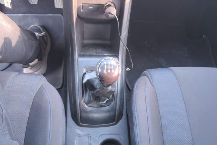 Used Baojun 310 2016 1.2L manual Comfort trim level