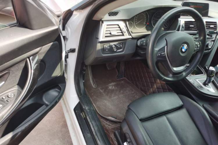 Used BMW 3 Series GT 2019 320i Sport Edition
