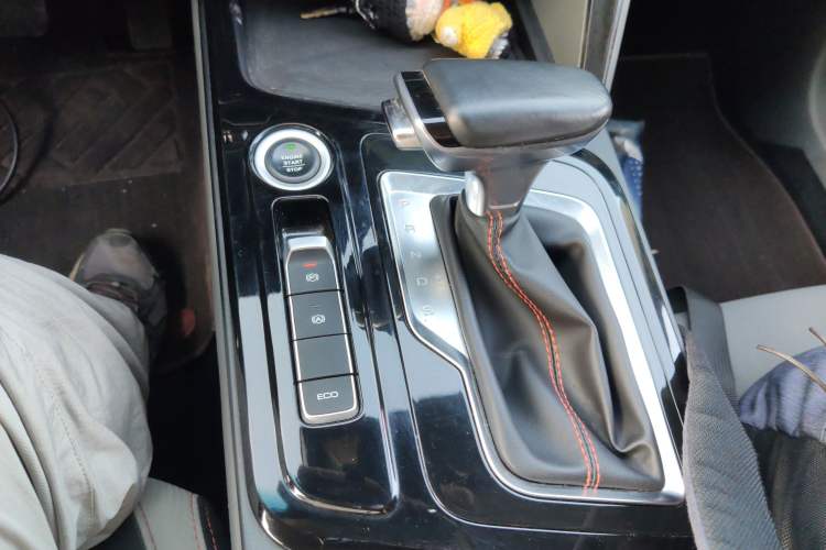 Used Baojun RC-6 2019 1.5T CVT 24-Hour Online Prestige Edition