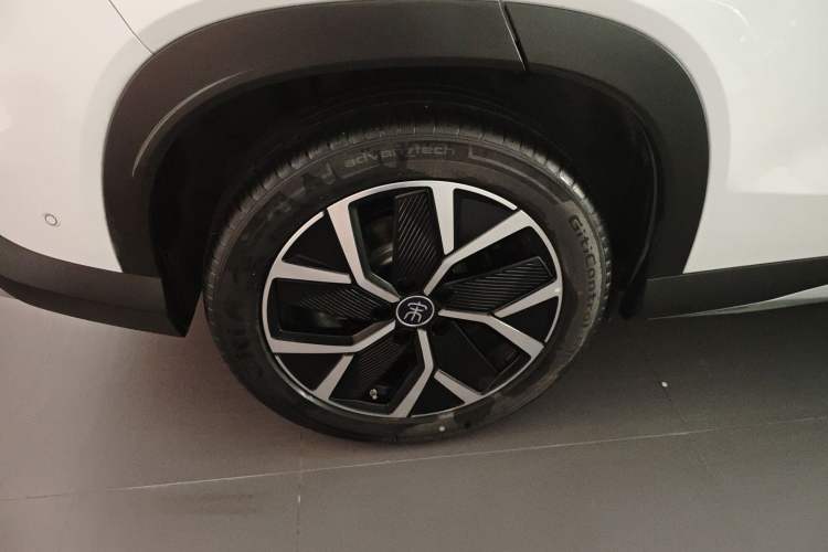 Used BYD Song L DM-i 2025 Intelligent Driving Version 160 km Beyond-Range Type