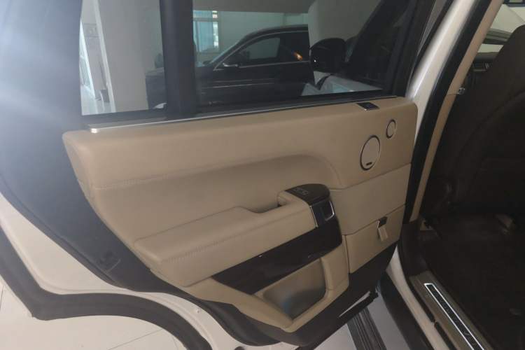 Used Land Rover Range Rover 2015 3.0 SC V6 Vogue SE Long-Wheelbase Edition