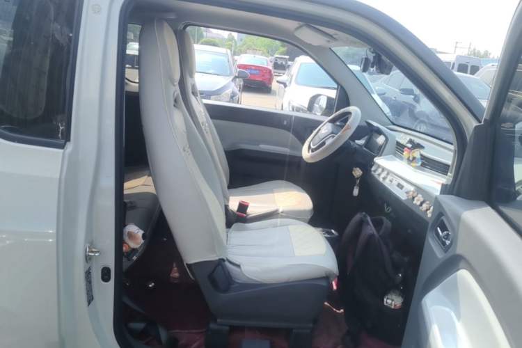 Used Wuling Hongguang MINIEV 2022 Macaron Premium Model – Lithium Iron Phosphate
