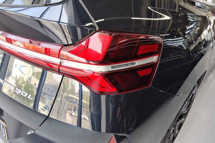 Used BMW X3 2025 xDrive30L Leading Model M Sport Package Right Rear Taillight