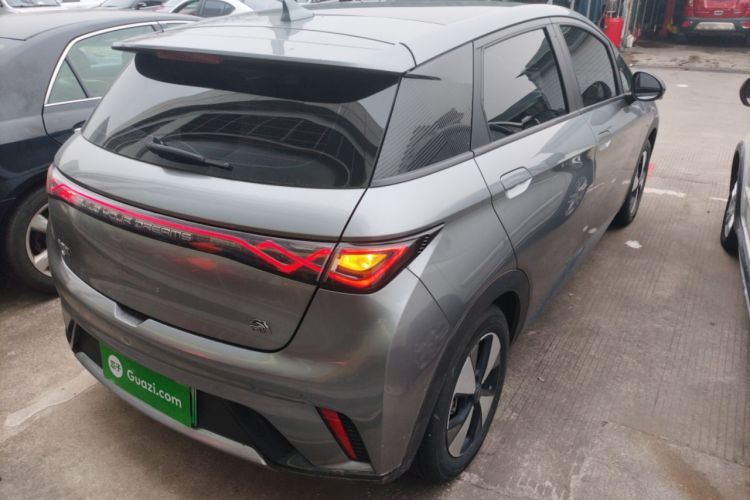 Used BYD Dolphin 2023 420 km Fashion Edition
