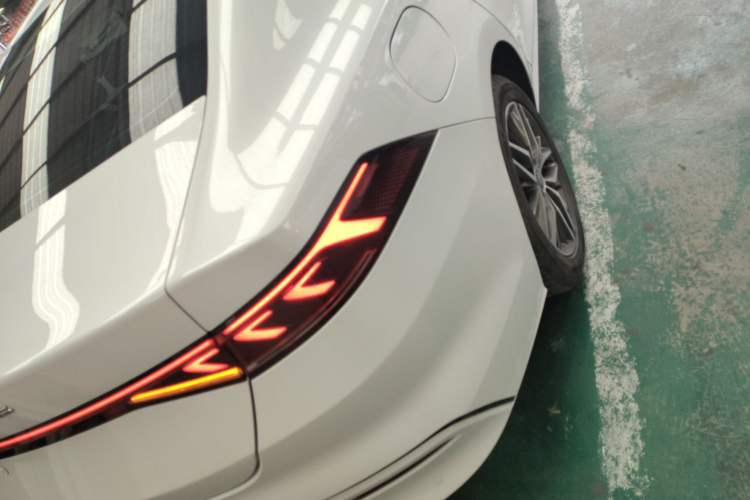 Used BYD Qin PLUS 2021 DM-i 55KM Flagship Model Right Rear Taillight