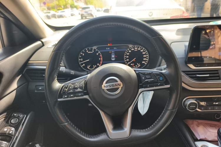 Used Nissan Teana 2021 2.0L XL Upper AD1 Smart Drive & Navigation Edition Steering Wheel