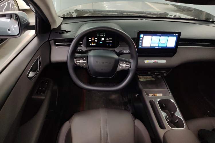 Used Roewe D6 2025 450 km Premium Edition
