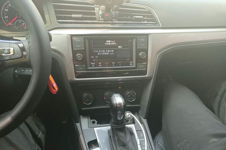 Used Volkswagen Lamando 2019 230TSI DSG Fashion Edition China V Standard
