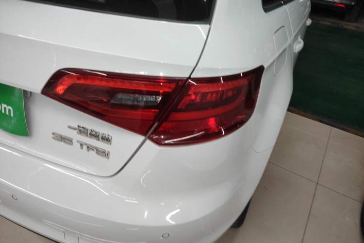 Used Audi A3 2015 Sportback 35 TFSI Millionth Anniversary Intelligent Leading Model
