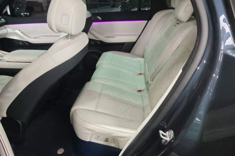 Used Nio ES7 2022 100 kWh Interior 4