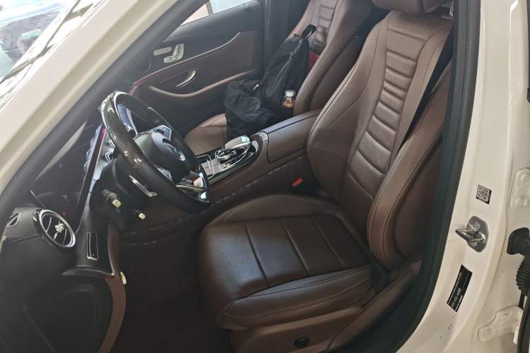 Used Mercedes-Benz E-Class 2016 E 300 L Sporty and Stylish Model
