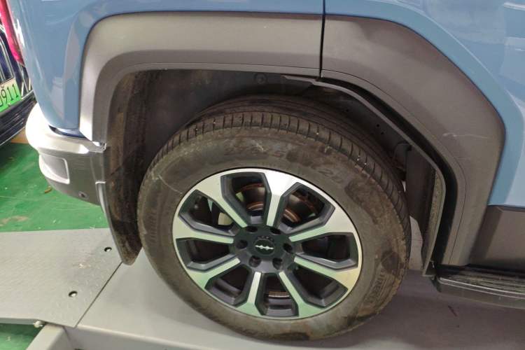 Used Formula Leopard Leopard 5 2023 Navigator Edition