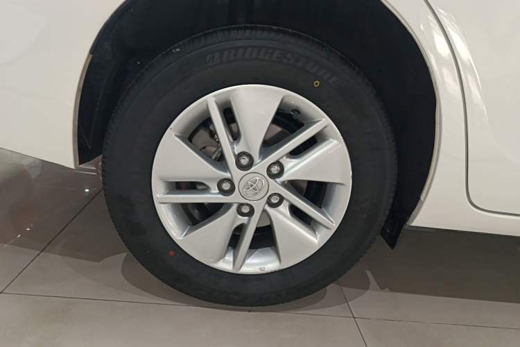 Used Toyota Corolla 2017 Revised Version 1.6L S-CVT GL Right Rear Wheel Hub