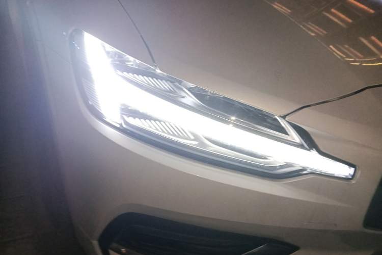 Used Volvo S60 2025 B4 Zhiyuan Luxury Edition
